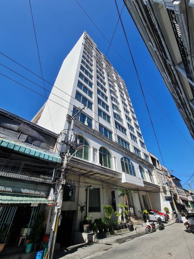 Apartment Off Walking St Executive Angeles